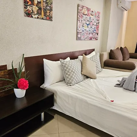Paralax Hotel