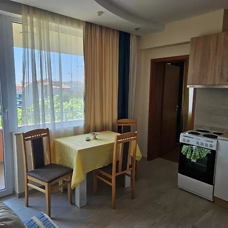 Hotel Paralax 2*