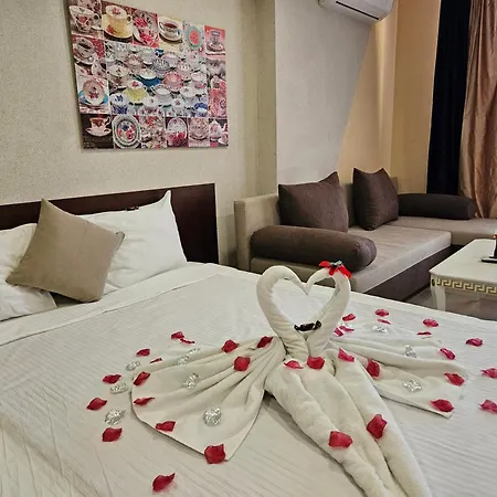 Paralax Hotell 2*