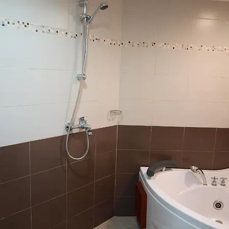 Paralax Hotel
