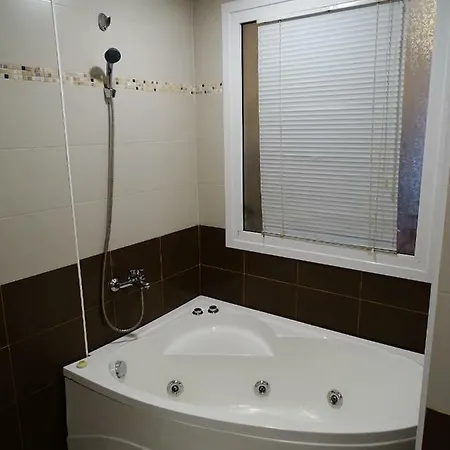 Paralax 2* 바르나