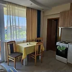 Хотел паралакс 2*
