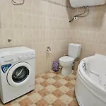 Хотел паралакс 2*