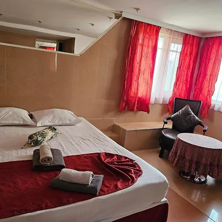 Paralax Szálloda